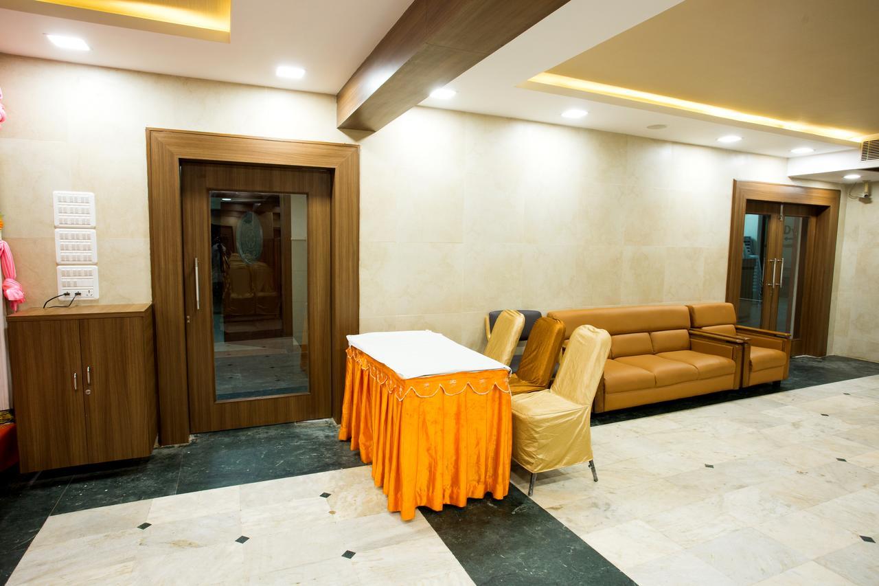 Oyo 14933 Rpr Residency Hotel Chennai Exterior photo